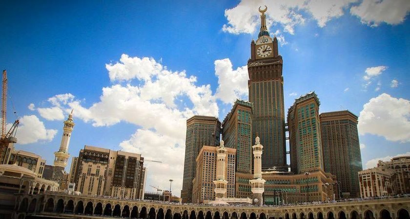 Hotels-In-Clock-Tower-Makkah-840×450